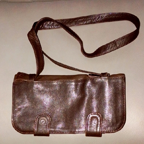Vintage Bugatti Genuine Leather Unisex Travel Pouch - Picture 1 of 8